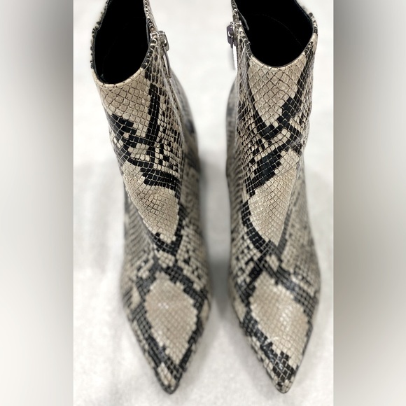 Marc Fisher Shoes - Marc Fisher Snakeskin Leather Ankle Boots Pointed Toe Chunky Heel Booties 8 M